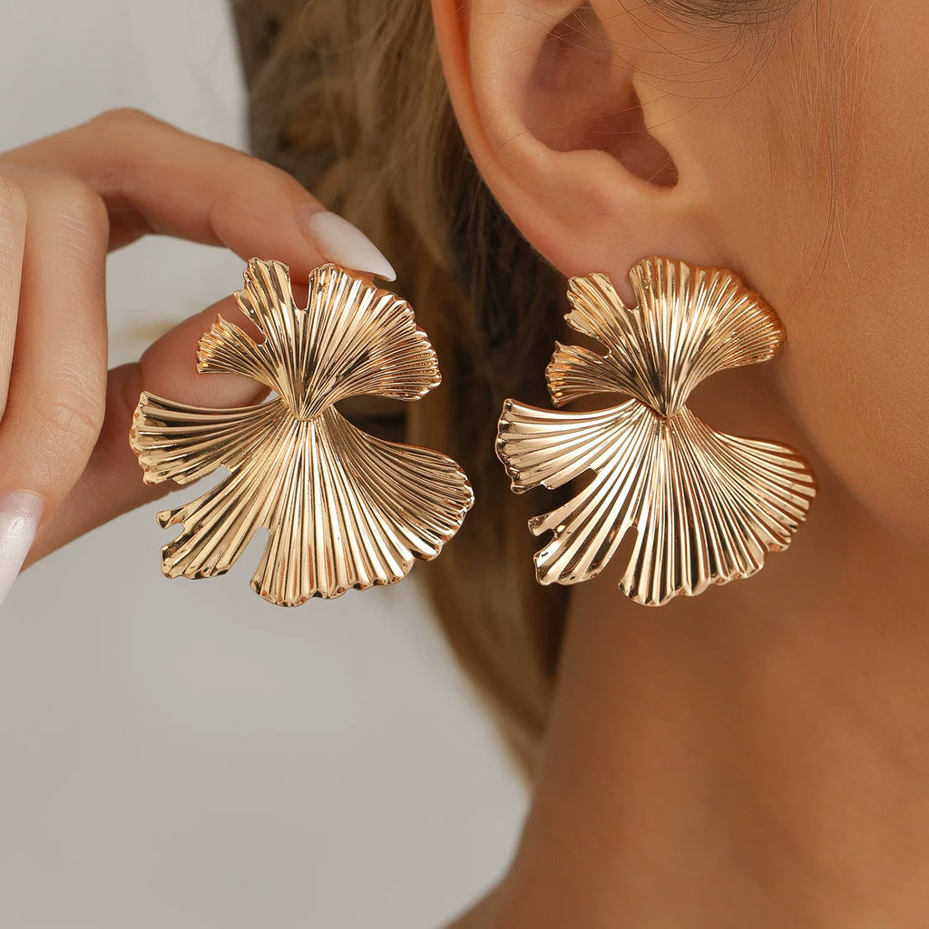 French Retro Ginkgo Leaf Metal  Gold Dangle Earrings, Natural Plant Texture Zinc Alloy Minimalist Light Luxury Commute Jewelry