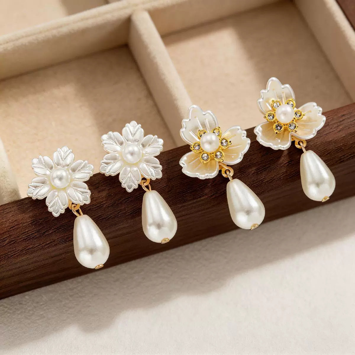 Europe and the United States cross-border fashion exaggerated creative heavy metal flower five petal flower women stud earrings suitable for holiday party accessories