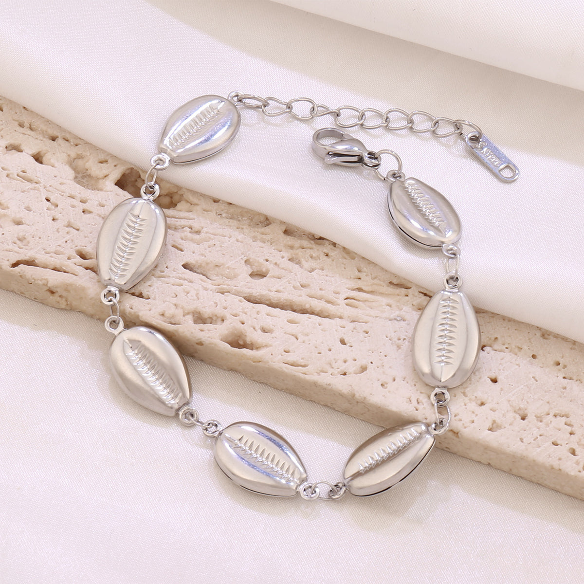 Ocean Conch Shell Hollow Bracelet | 18K Gold Stainless Steel | Coastal Grandmother Summer | Beach Jewelry Women