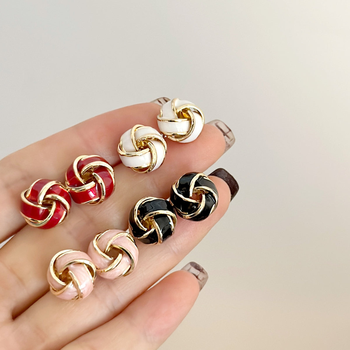 French Retro Enamel Stud Earrings | 925 Silver Needle | Coquette Dark Academia | Niche Design Women
