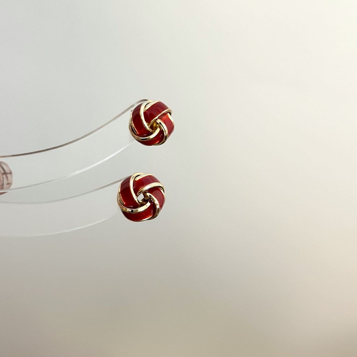 French Retro Enamel Stud Earrings | 925 Silver Needle | Coquette Dark Academia | Niche Design Women